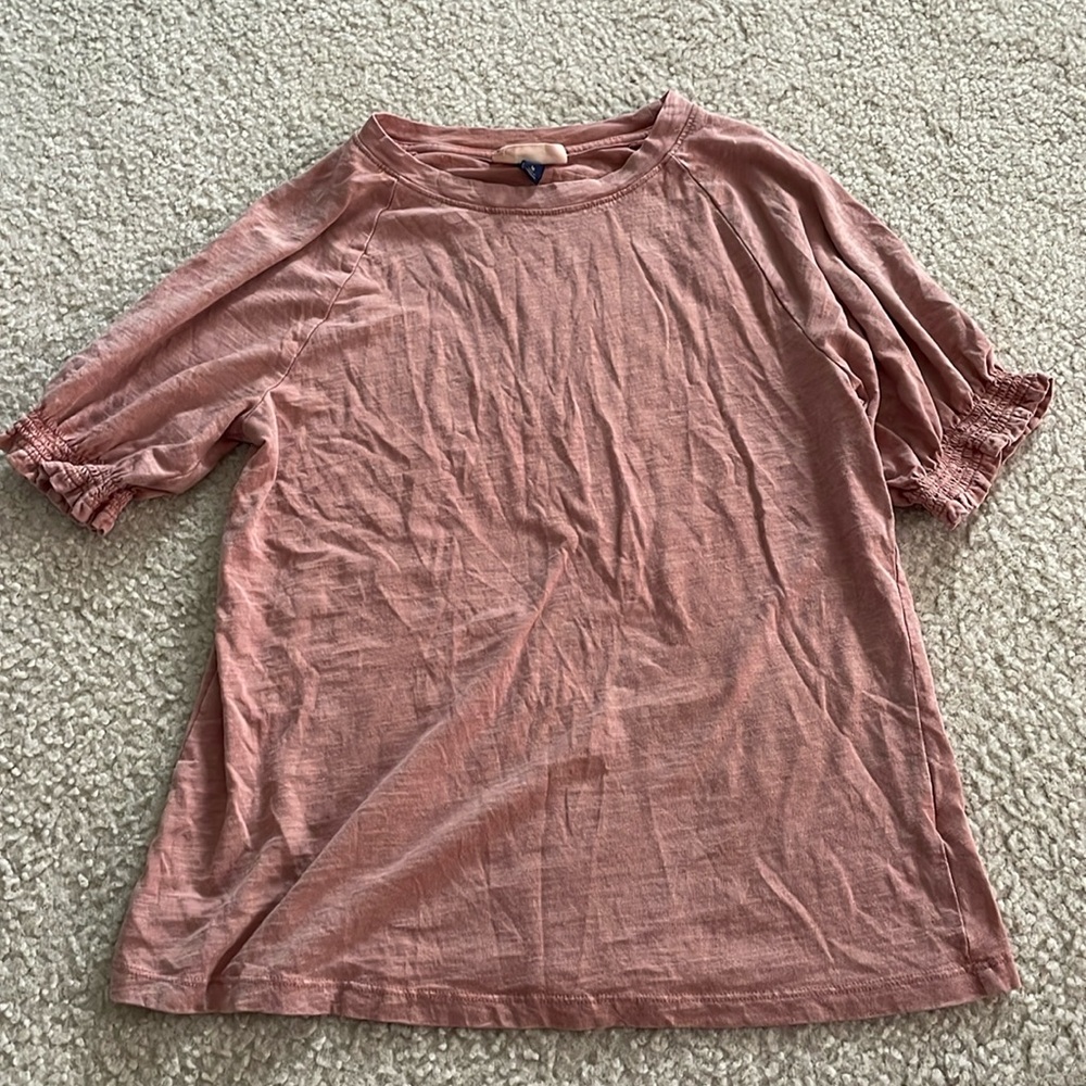 Universal thread half sleeve length top
